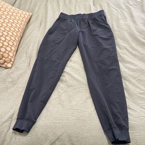 ALO Yoga Men’s Co-Op Pant- Anthracite- Size Medium